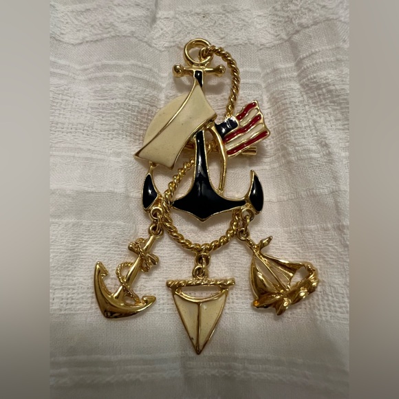 Jewelry - Elegant Gold, Blue and Red Anchor Brooch EUC